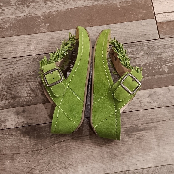 David Tate Green Leather Suede Fringe Buckle Wedge Sandals Shoes Size 6.5 WW - Picture 4 of 8